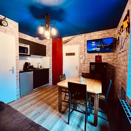 Le Logis Des Sorciers - Homy * Montluçon