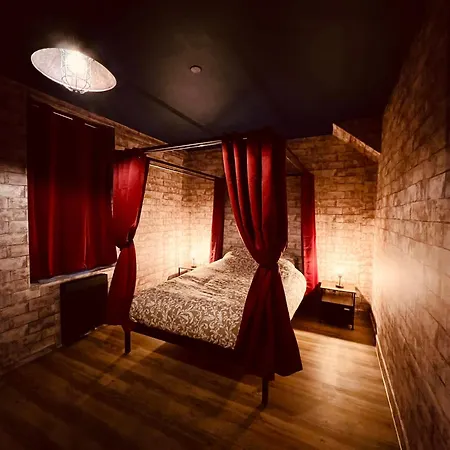 Le Logis Des Sorciers - Homy